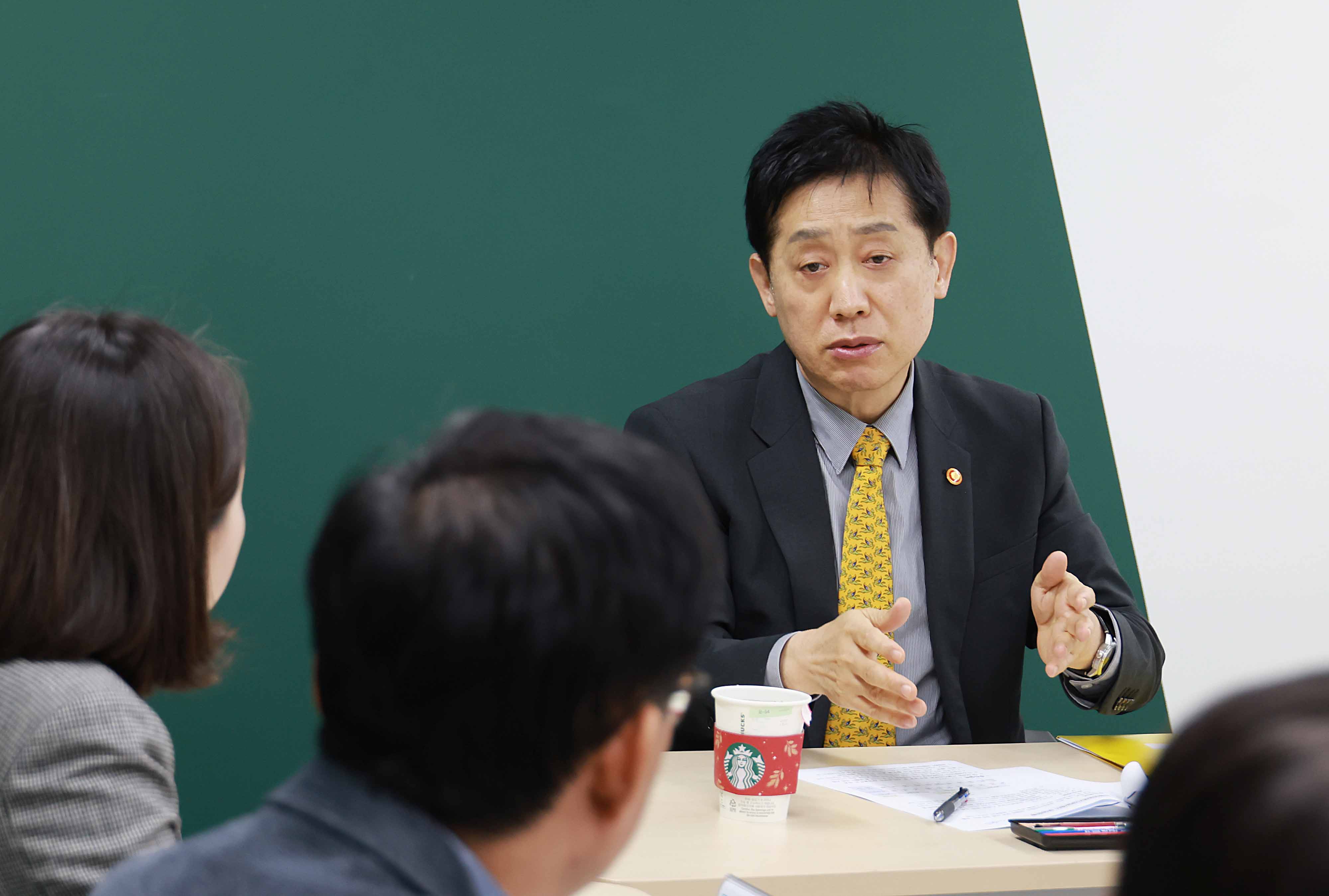 금융위원장, 청년·취약계층 민생현장 점검3