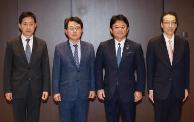 FSC Chairman attends Korea-Japan banking industry MOU signing event and joint seminar thumbnail