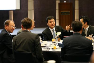 Chairman gives lecture at European Chamber of Commerce in Korea(ECCK) thumbnail