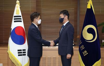 김주현 금융위원장, 이복현 금융감독원장 첫 회동3