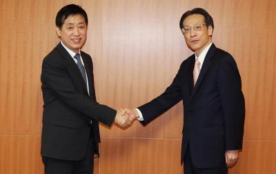 FSC Chairman visits Japan and meets with FSA Commissioner thumbnail