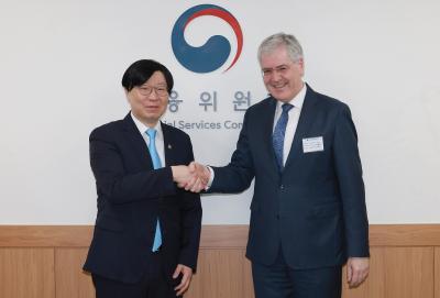 Vice Chairman meets with IASB Chair and holds talks on ways to increase cooperation thumbnail